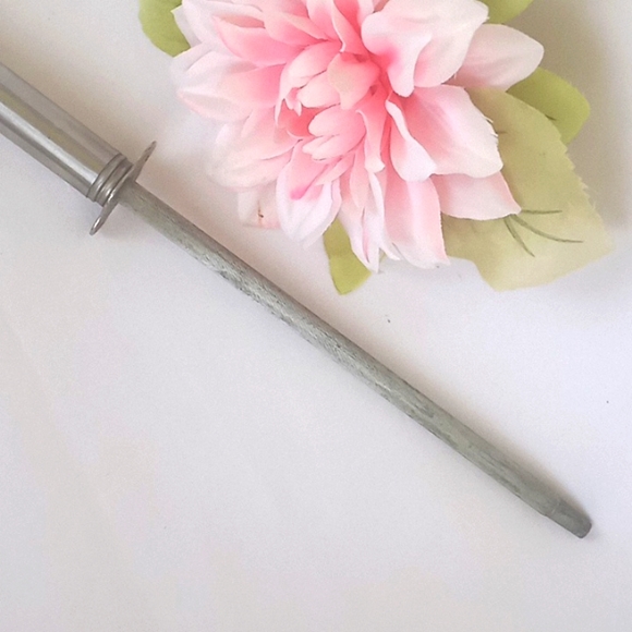 Knife Sharpener - Picture 3 of 3